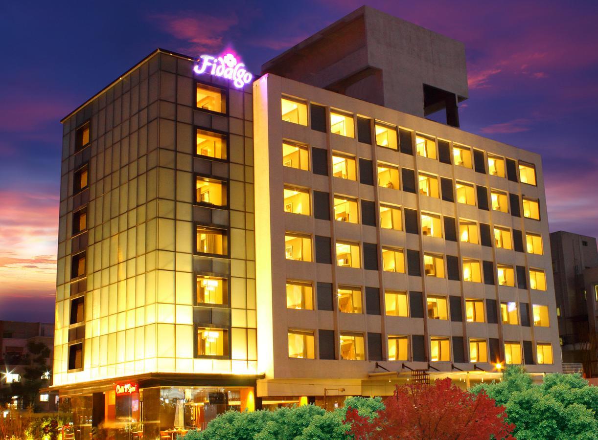 Hotel Fidalgo Pune Exteriör bild