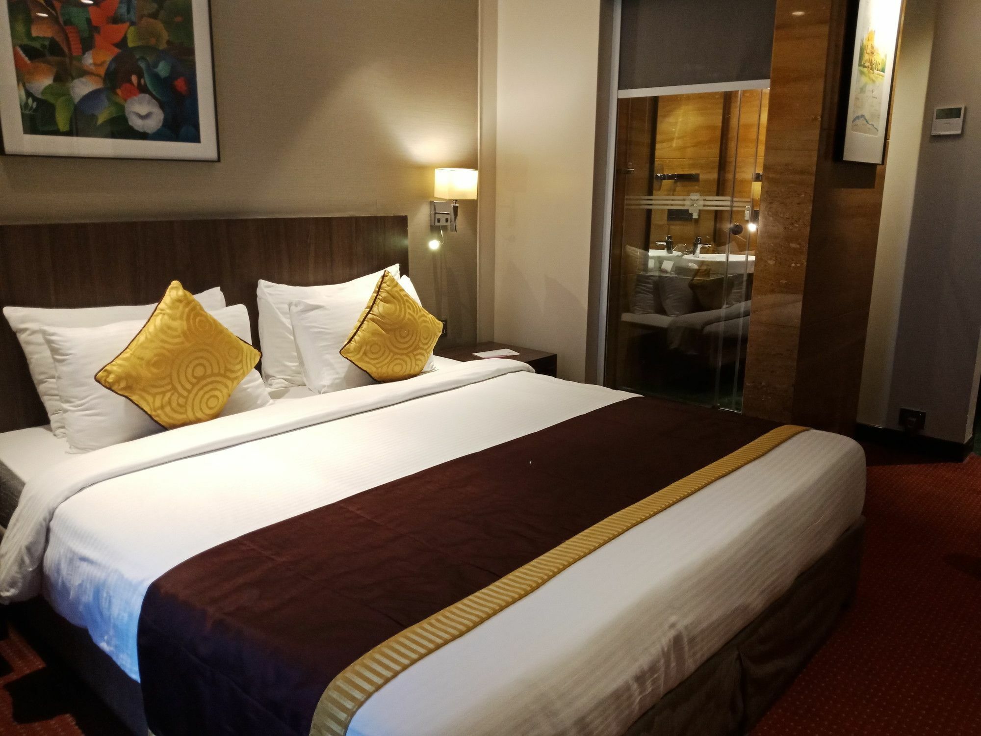Hotel Fidalgo Pune Exteriör bild